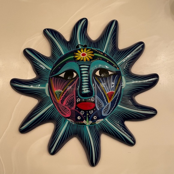 Beautiful wall clay decor Multi vibrant colors. - Picture 3 of 9